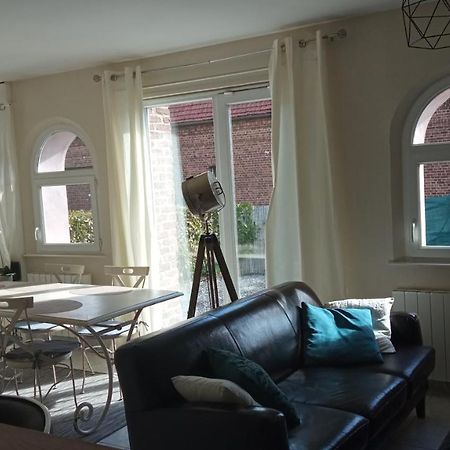 Au Bonheur Des Anes - Gite Topaze Le Quesnoy-en-Santerre エクステリア 写真